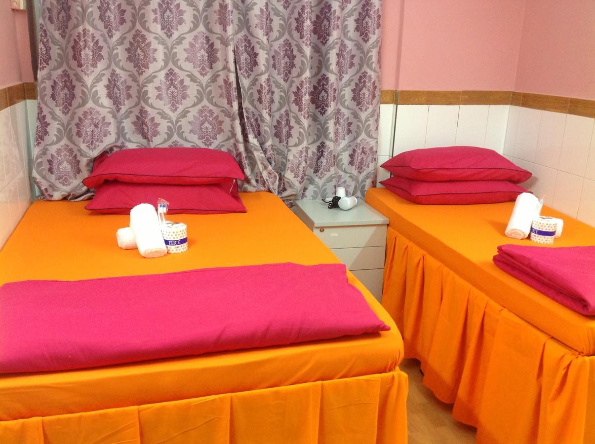 קוולון Golden Guest House מראה חיצוני תמונה