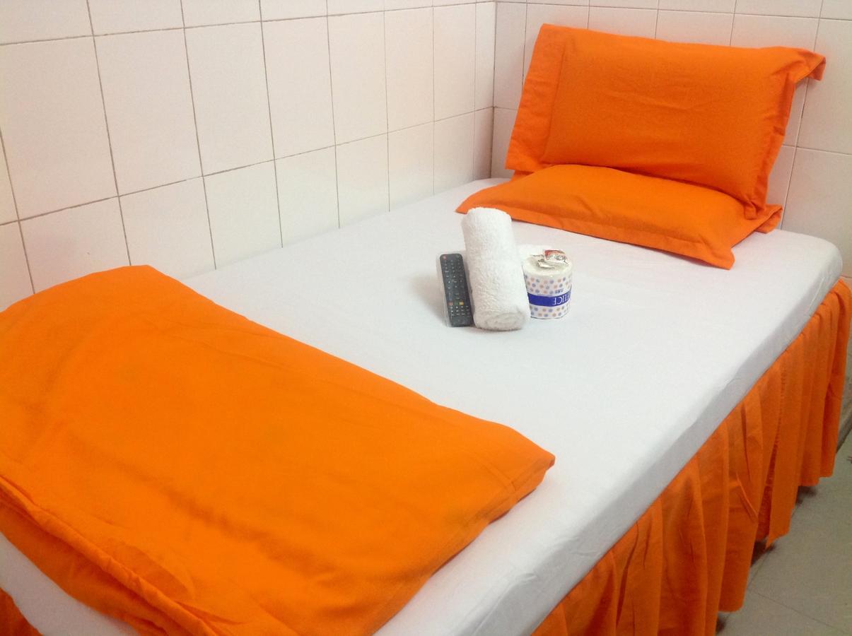 קוולון Golden Guest House מראה חיצוני תמונה