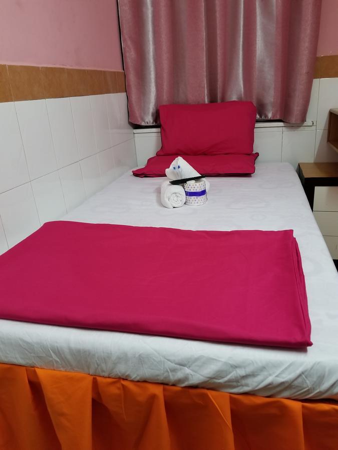 קוולון Golden Guest House מראה חיצוני תמונה